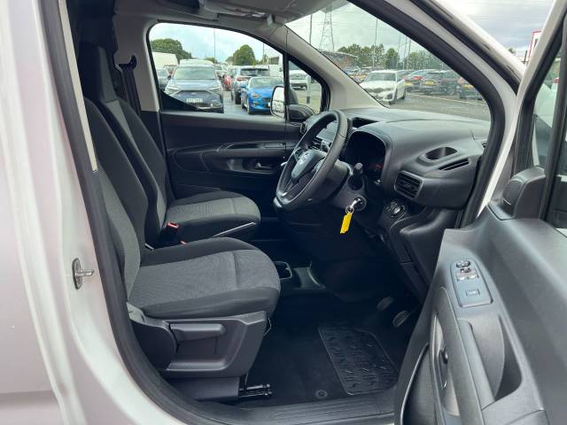 2022 Vauxhall Combo 1.5 COMBO 2000 DYNAMIC TD